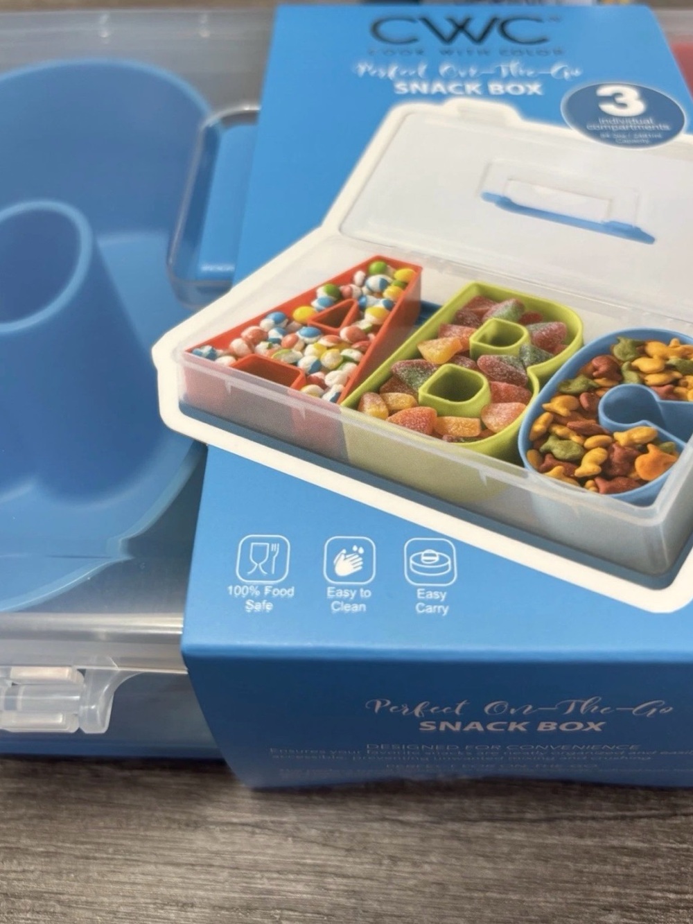 CWC Perfect On-The-Go Snack Box - Blue - Picture 3 of 6